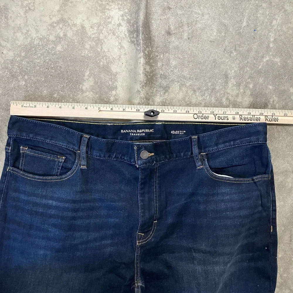 Banana Republic Traveler Jeans Mens Size 42x32 Dark Blue Slim Luxe Fit Leg Denim